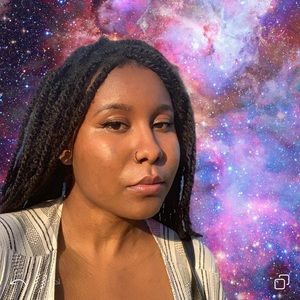 Meet your Posher, Naomi